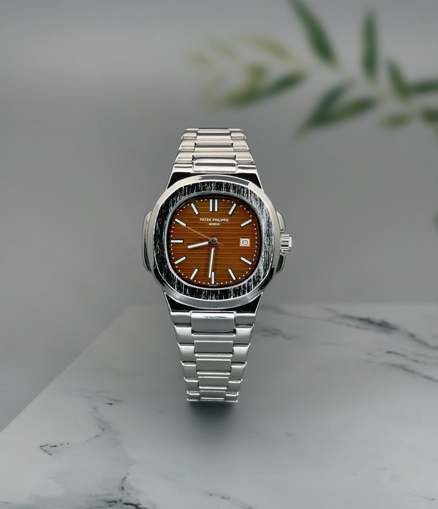 Elevate your style with Steel Men’s Analogue Watch