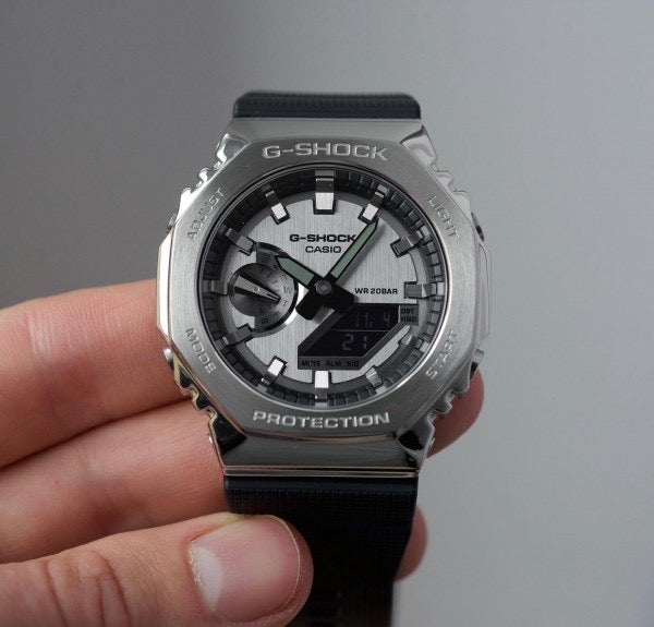 Most Demanded Analog Working Chronograph, AutoLight, World Time, Metal Body Watch