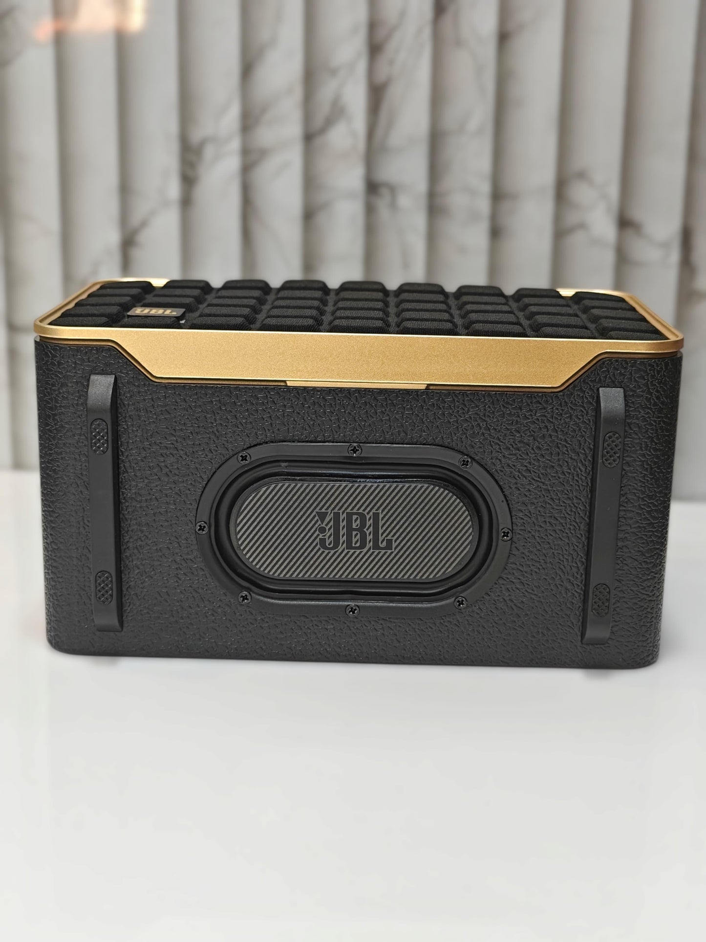 Premium Retro-Style Wireless Speaker