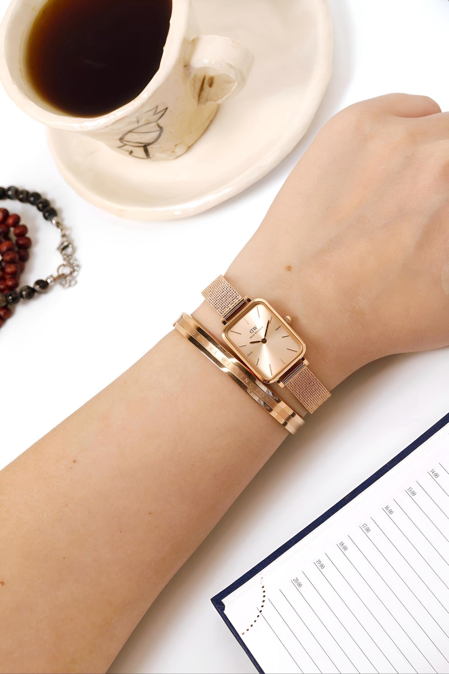 Women’s New Slim Analog Watch – Rose Gold