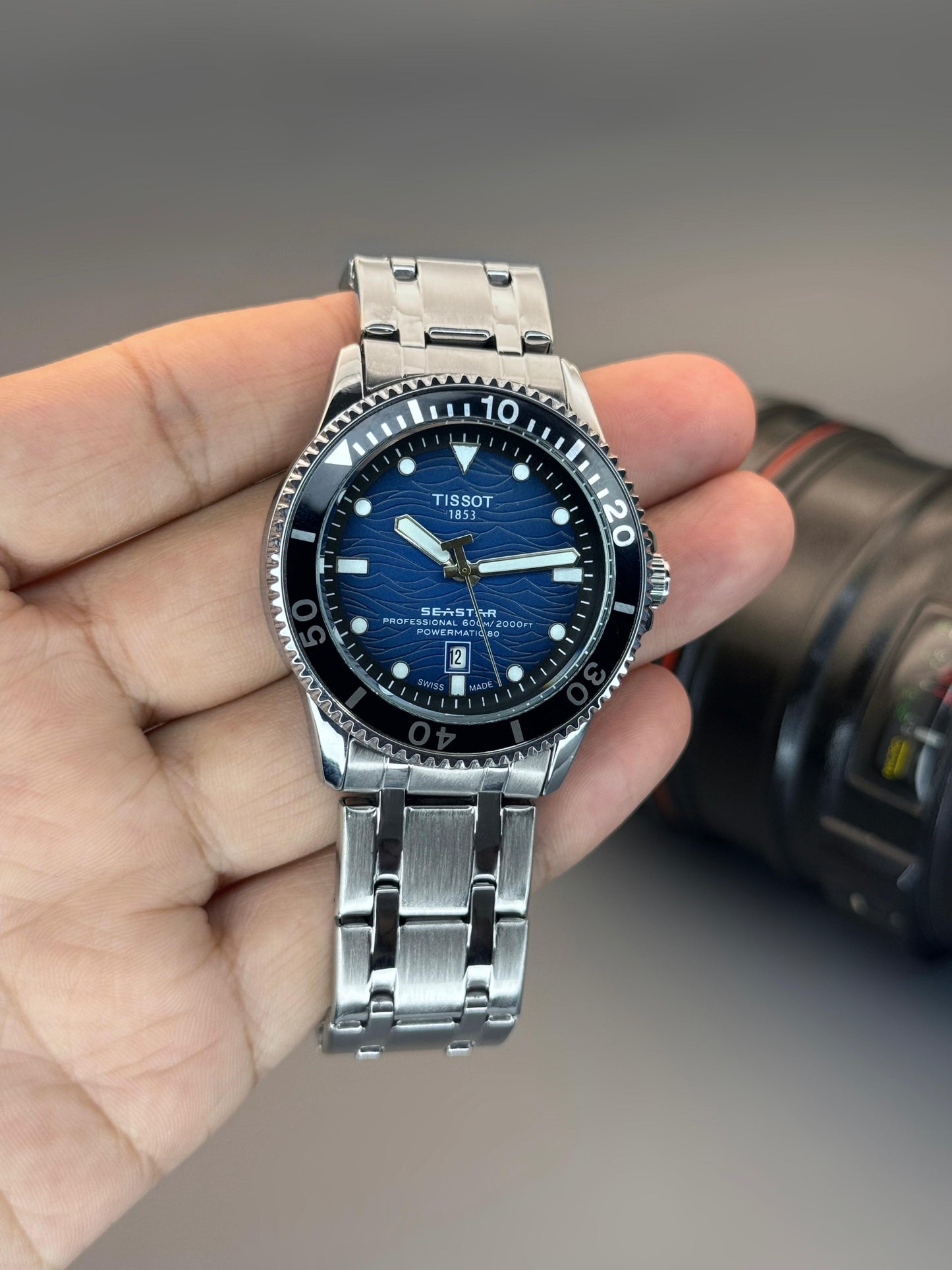 Elegant Blue Dial Stainless Steel Watch – Men’s Edition