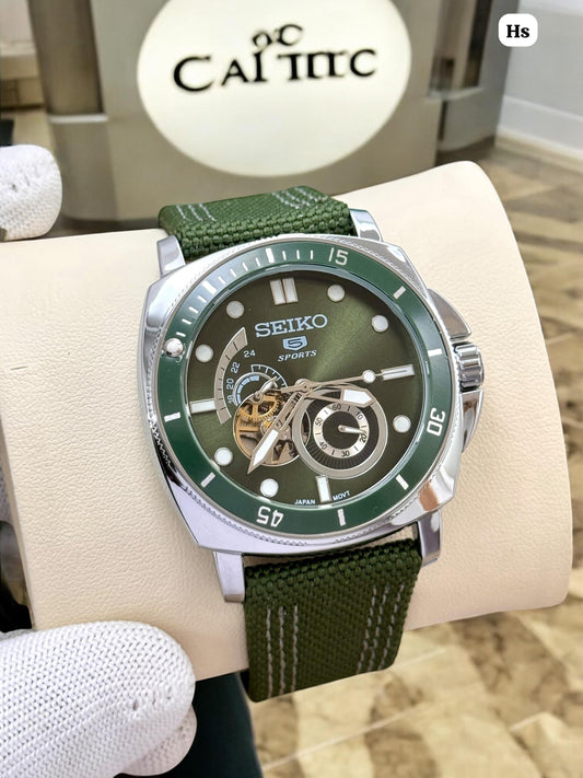 Enjoy the perfect blend of style and functionality with our premium watches