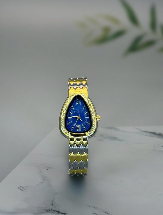 Elegant Oval Dial and Quartz movement Ladies Watch
