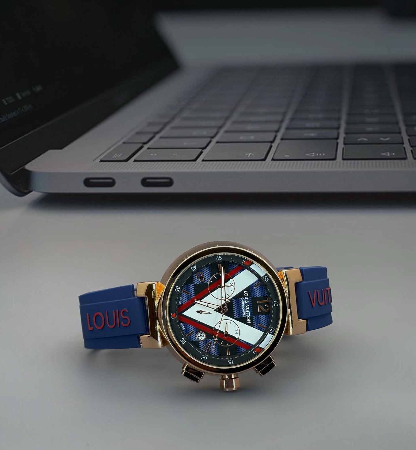 Perfect High-End Quartz Watch