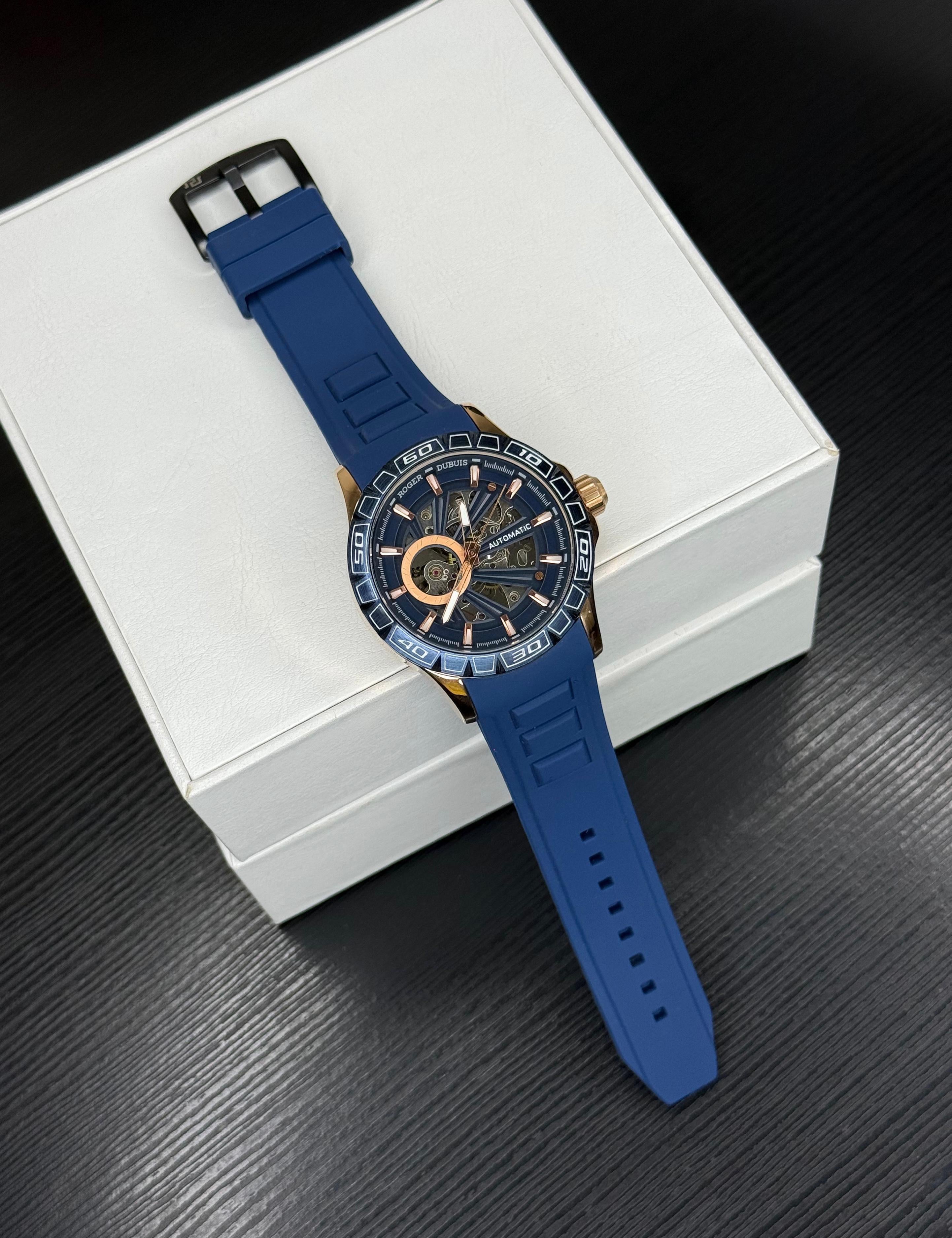 Full Automatic Water Resistant Watch – Bold Sporty Design
