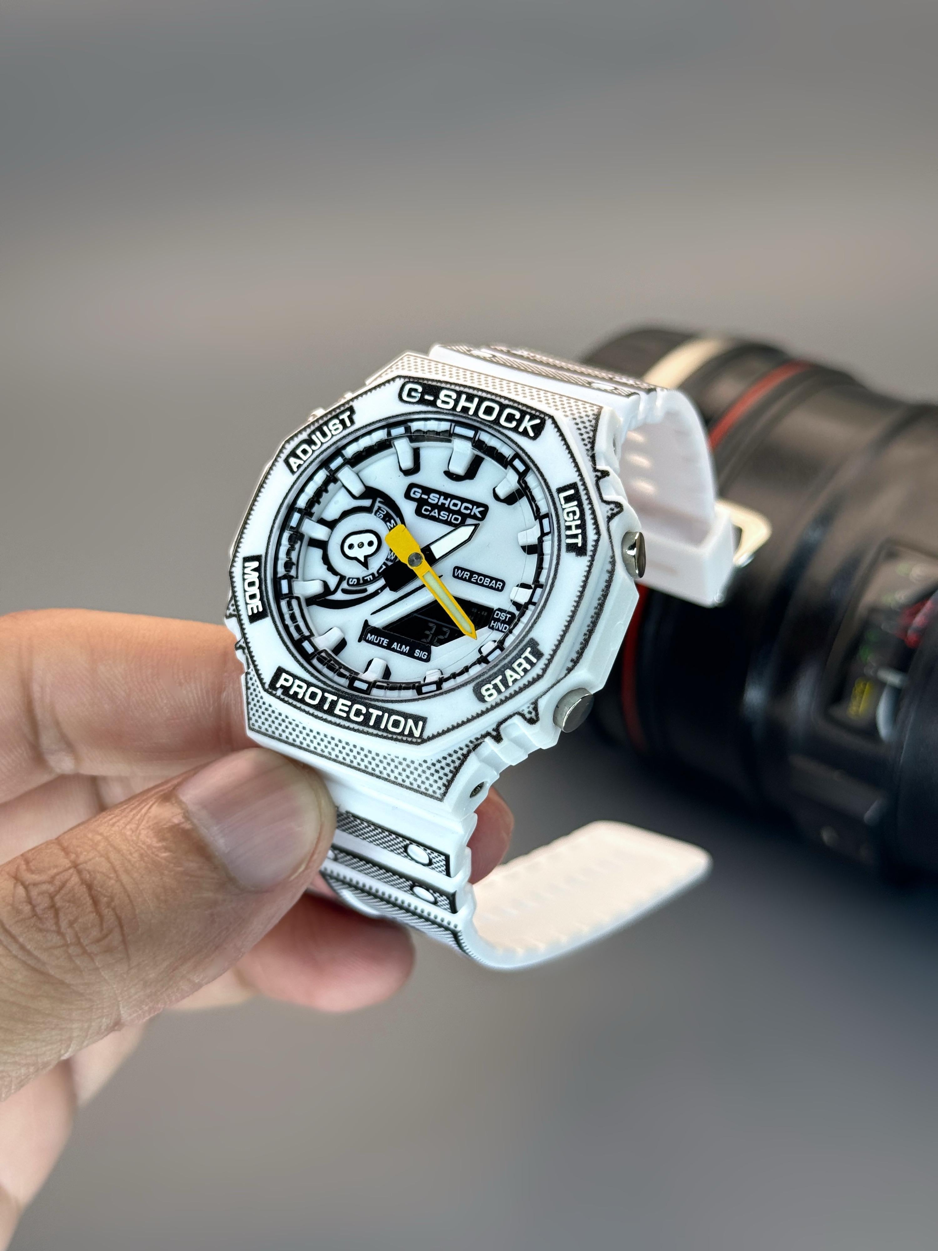 Manga Edition Analog-Digital Watch