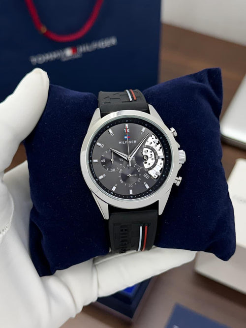 Analogue Quartz Watch – Inspired Quality BLACK Edition