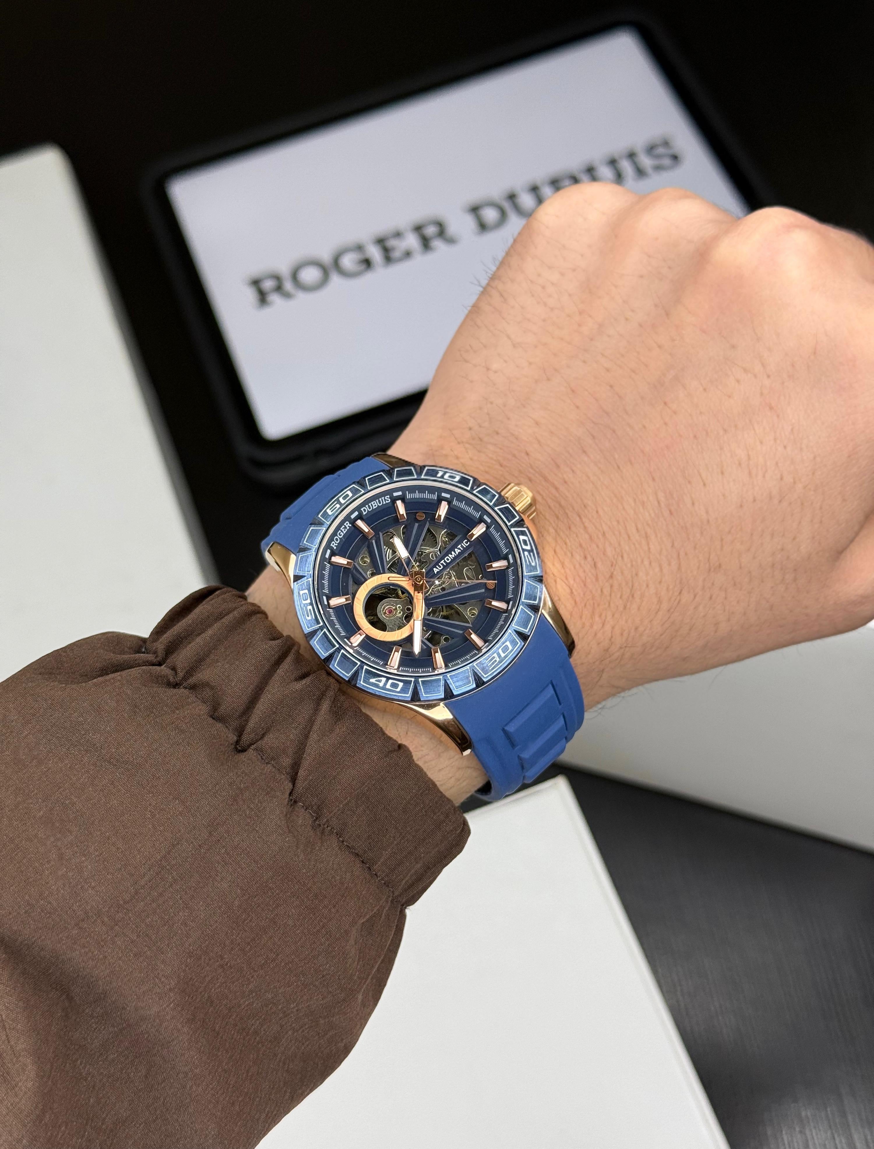 Full Automatic Water Resistant Watch – Bold Sporty Design
