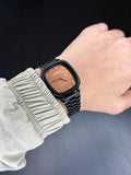 Elevate your style with this sleek and sophisticated watch