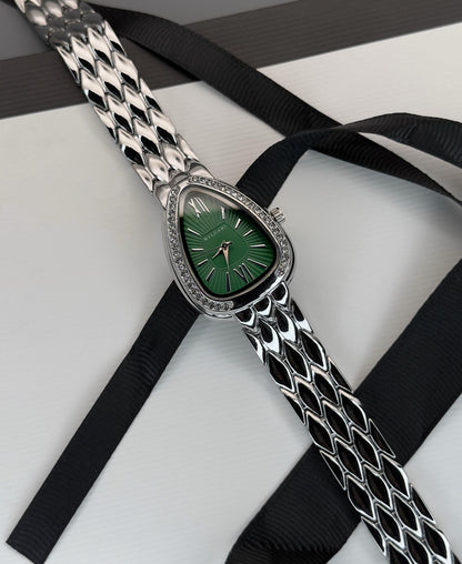 Elegant Oval Dial and Quartz movement Ladies Watch