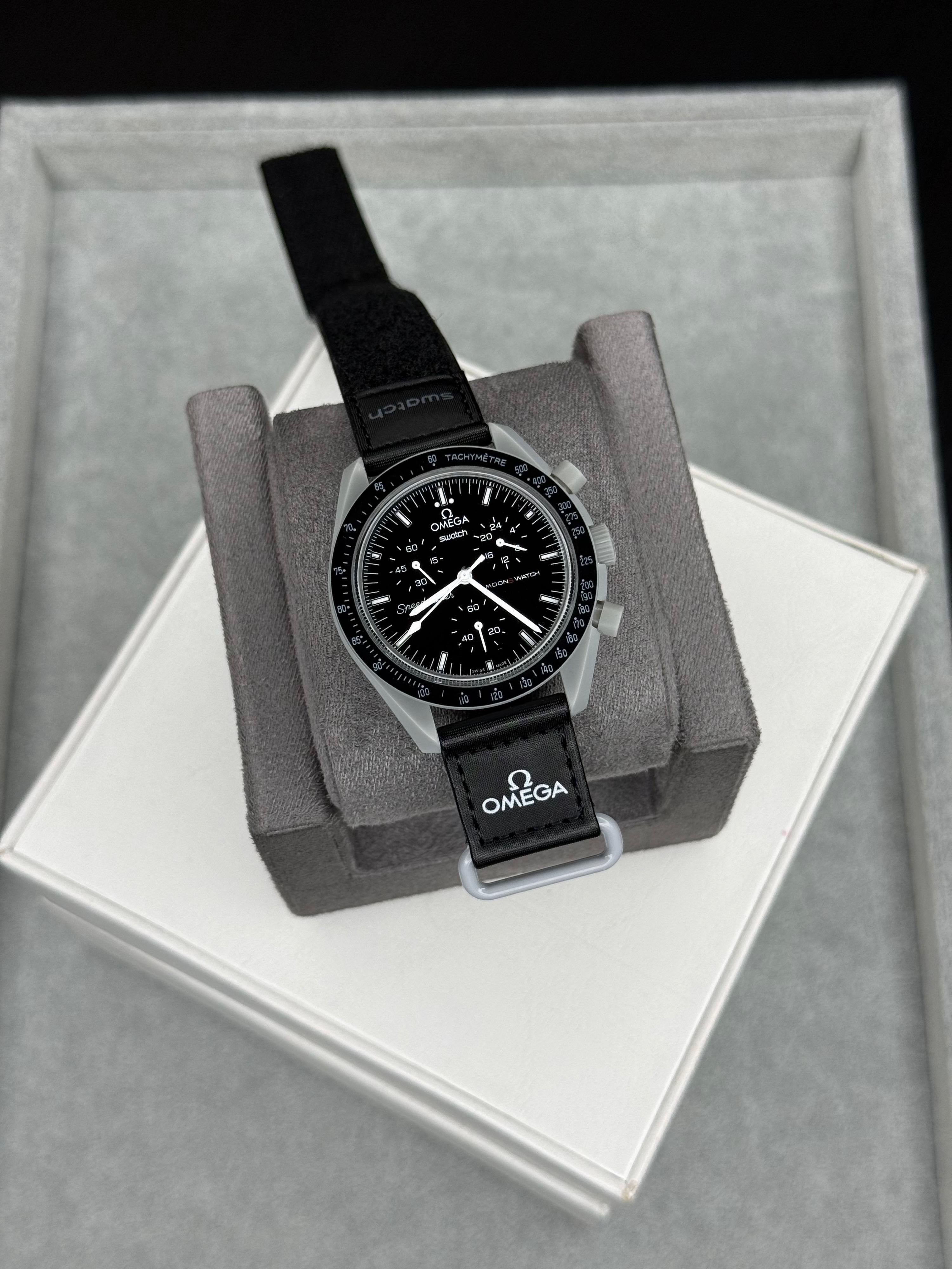 Mission On Earth Desert – Chronograph Style Watch