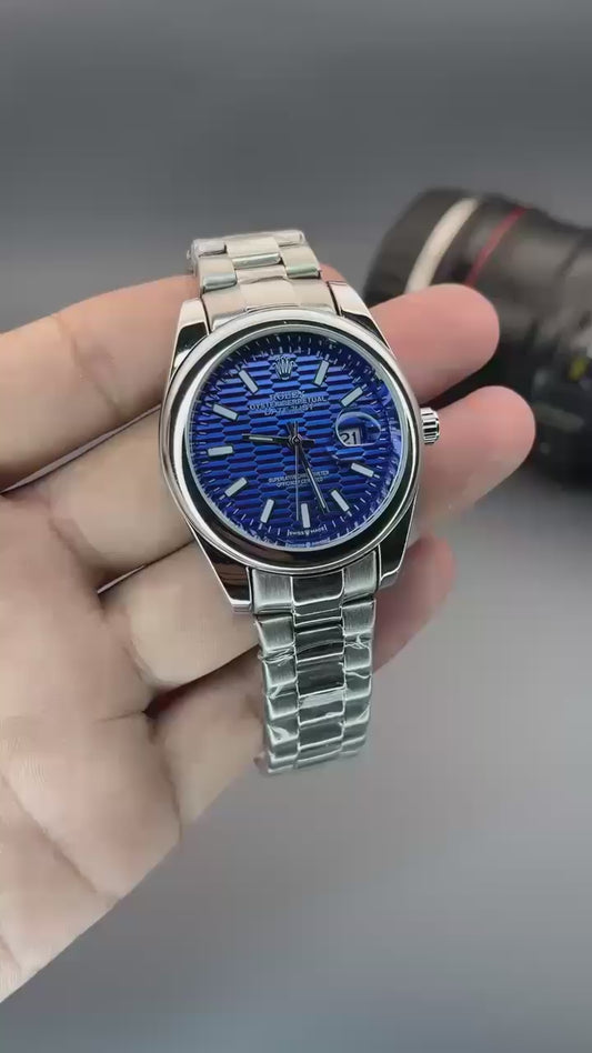 Oyster Date Men’s Watch with Blue Dial: Key Features at a Glance