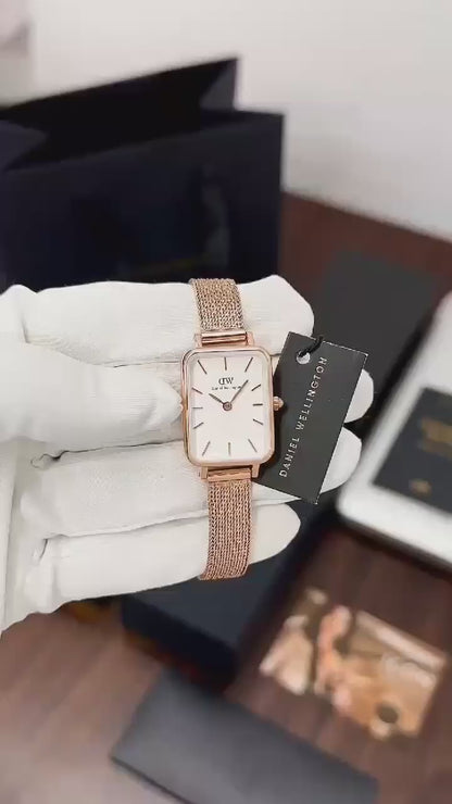 Women’s New Slim Analog Watch – Rose Gold